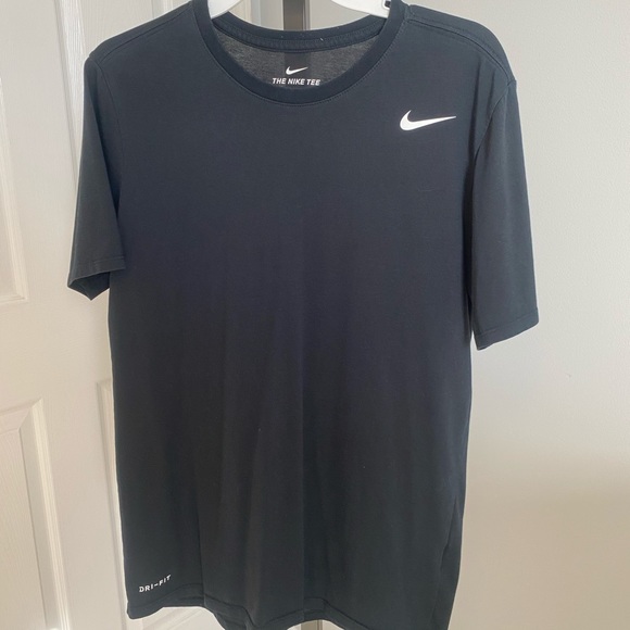 Men’s NIKE Dri-fit shirt - Picture 1 of 1